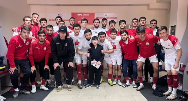 Ахмед, мы с тобой!